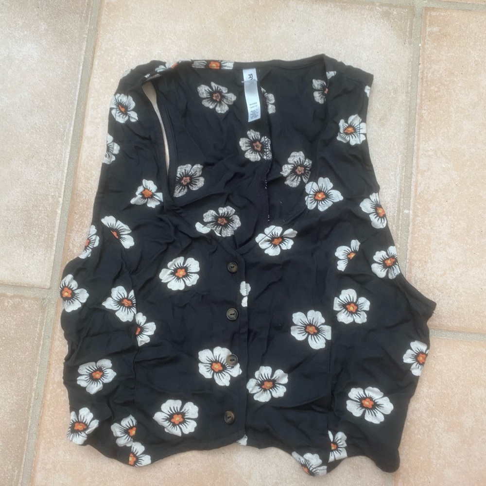 RVCA top